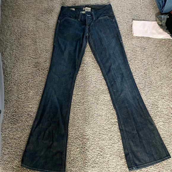 William Rast jeans - Picture 1 of 3